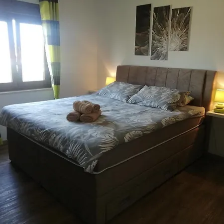 Grbin Apartment *